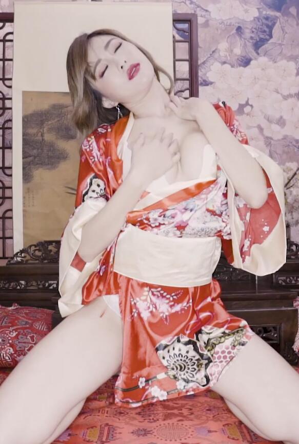 402 Queens 极品美女写真美乳視角！女神艾比的「輯」