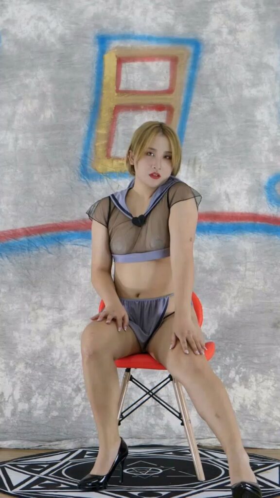 黑girl舞姿映秀 227夏天6期完结横版  (2)
