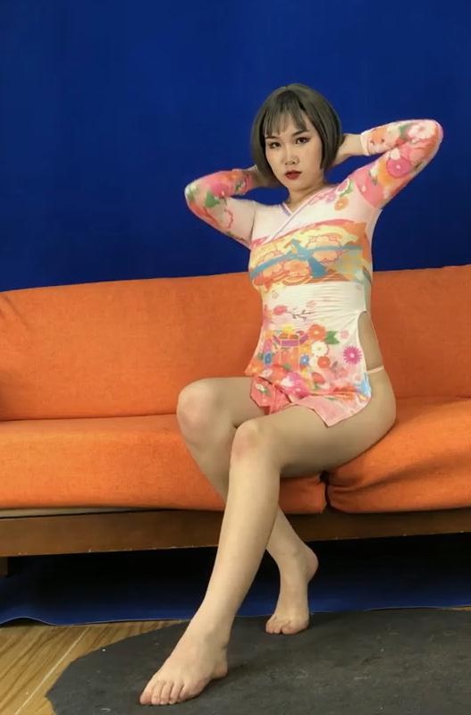黑girl舞姿映秀 338雨蝶7期竖版 (4)