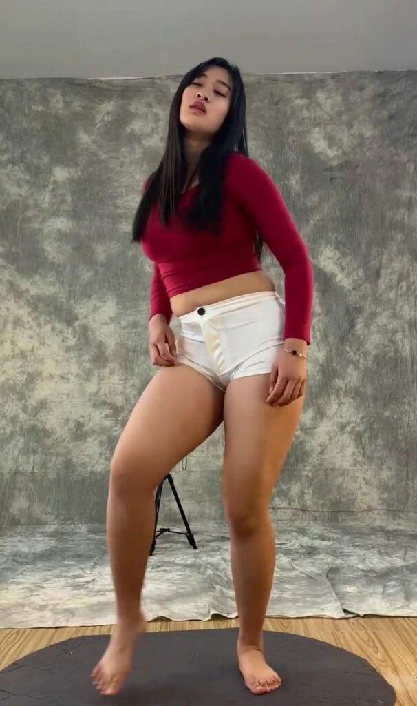 黑girl舞姿映秀 34娜娜才开始拍摄 还很青涩 1期17正面