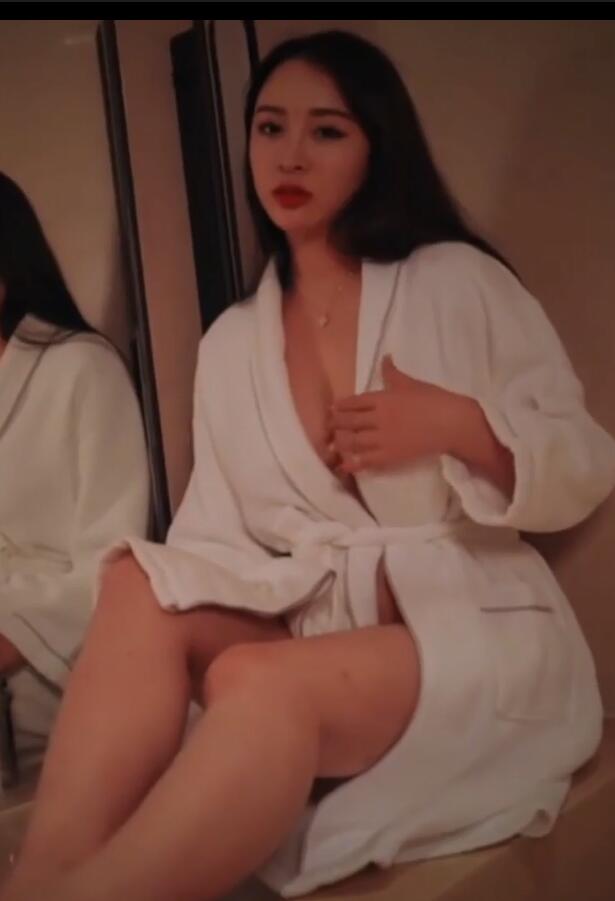 YouMi 尤蜜637 氤氲少女の浴室之旅 鱼儿