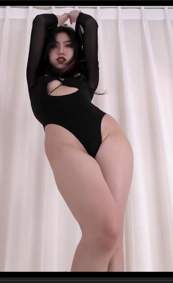 黑girl舞姿映秀 812玥婷3特写 (7)