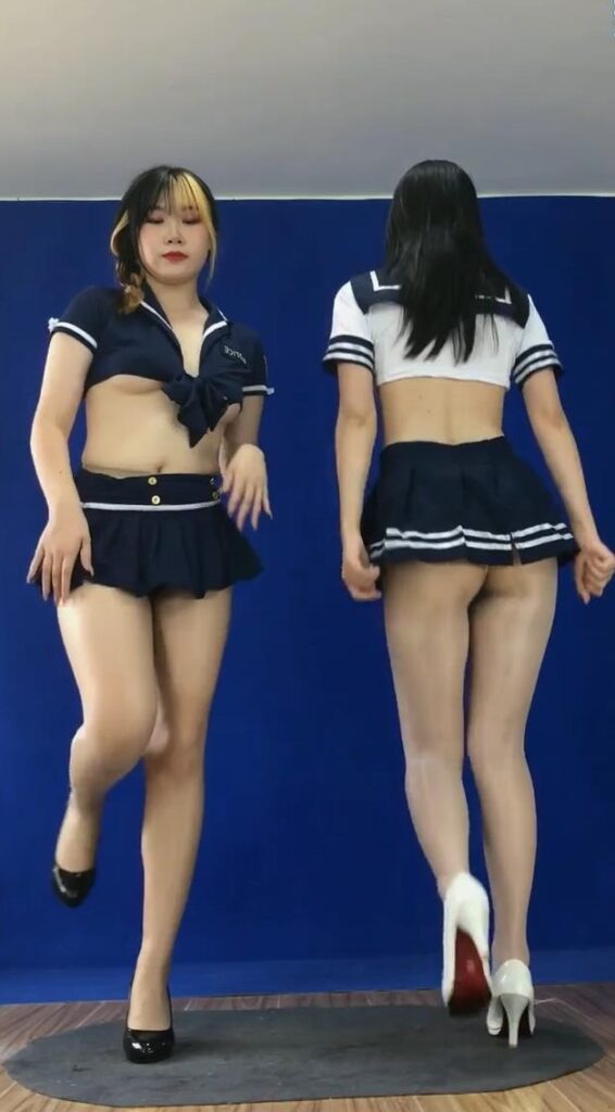 黑girl舞姿映秀 84双人2期竖 (5)