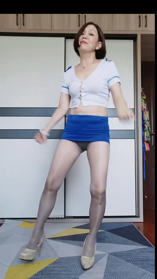 1567熟女陈静魅惑广场舞 50岁的阿姨 熟女熟妇的魅力  大妈大姐老女人类型第158部