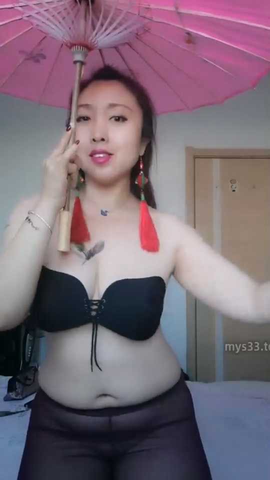 1674柏欣彤 肚皮舞老师 40岁的熟女熟妇大姐 肥熟类型 丰满身材大屁股 第82部
