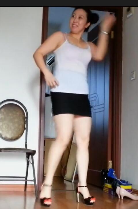 179南昌玲玲 40来岁的阿姨喜欢跳广场舞 丰满身材 熟女熟妇大妈类型 第48部