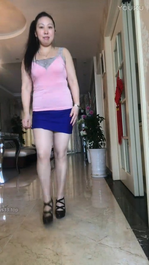 213南昌玲玲 40来岁的阿姨喜欢跳广场舞 丰满身材 熟女熟妇大妈类型 第82部