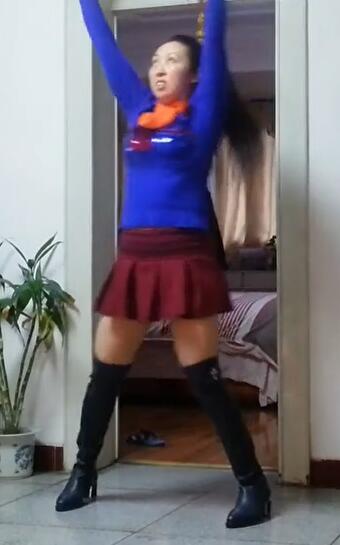 216南昌玲玲 40来岁的阿姨喜欢跳广场舞 丰满身材 熟女熟妇大妈类型 第85部