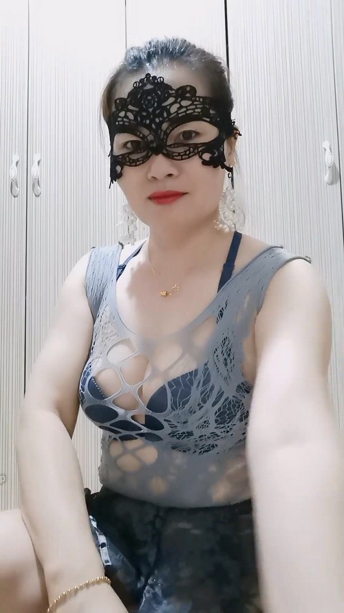 2406小涂广场舞  40岁的熟女熟妇少妇 大姐大妈中年妇女老女类型第233部