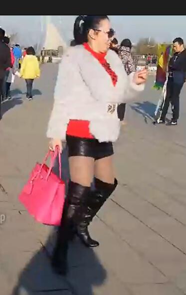 249南昌玲玲 40来岁的阿姨喜欢跳广场舞 丰满身材 熟女熟妇大妈类型 第118部