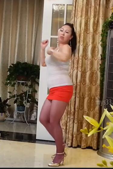262南昌玲玲 40来岁的阿姨喜欢跳广场舞 丰满身材 熟女熟妇大妈类型 第131部