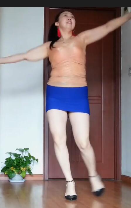 269南昌玲玲 40来岁的阿姨喜欢跳广场舞 丰满身材 熟女熟妇大妈类型 第138部