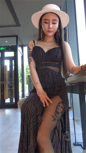26黑丝袜美腿少妇p2