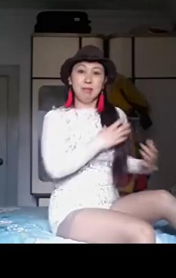 292南昌玲玲 40来岁的阿姨喜欢跳广场舞 丰满身材 熟女熟妇大妈类型 第161部