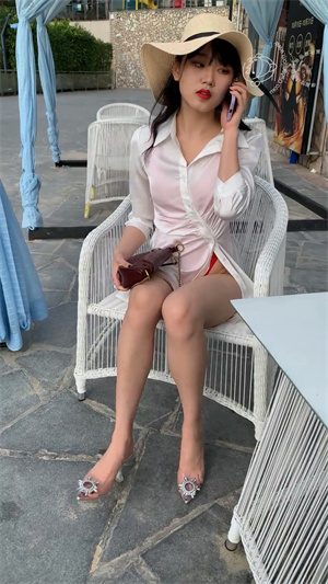 348玲珑身材长相清纯女孩p2