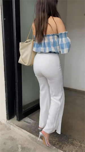 406大屁股巨臀少妇熟女3