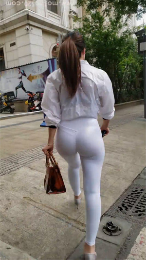 450爆乳紧身裤肥臀少妇美女姐姐p1