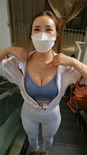 454爆乳紧身裤肥臀少妇美女姐姐p5