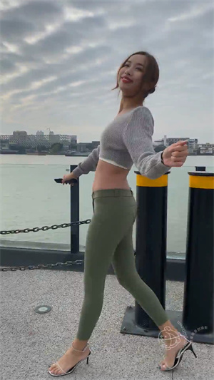 457紧身裤好身材美女小姐姐p2
