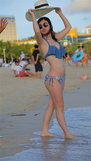 511海边比基尼泳装连体衣小姐姐p5