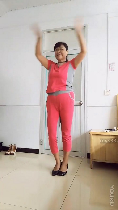 801恋舞 50岁的大妈熟女熟妇，唯一的爱好就是给网友跳广场舞 第23部