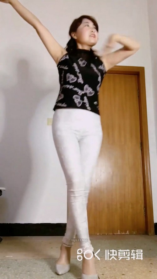 822玲珑广场舞 30多岁的大姐，大长腿 成熟女的魅力  第27部
