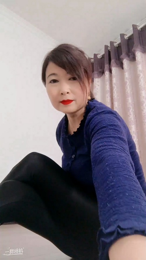 829玲珑广场舞 30多岁的大姐，大长腿 成熟女的魅力  第35部