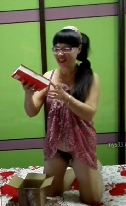 894美娜子热舞广场舞  50岁老阿姨的疯狂 喜欢穿勒沟紧身裤 老妇熟女老女人大姐土大妈类型  重口味 第6部