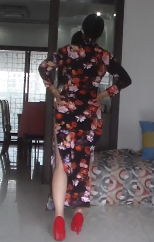 970美娜子热舞广场舞  50岁老阿姨的疯狂 喜欢穿勒沟紧身裤 老妇熟女老女人大姐土大妈类型  重口味 第82部