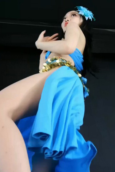 黑girl舞姿映秀 3012馨予5期地狱视角特写 第8部
