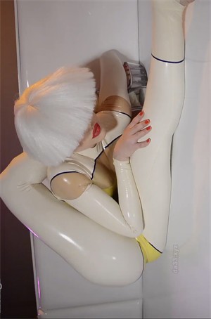 203瑜伽柔术西洋美女