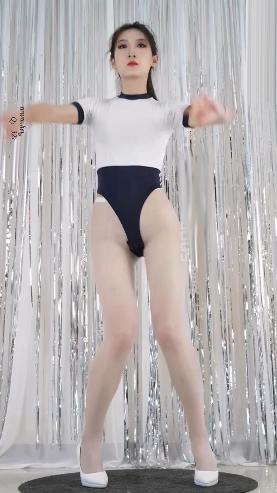 黑girl舞姿映秀 4156小马苏1期竖版 第8部