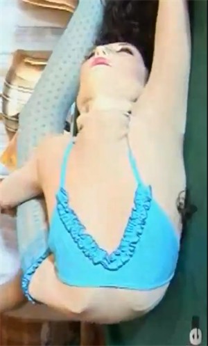 41瑜伽柔术西洋美女