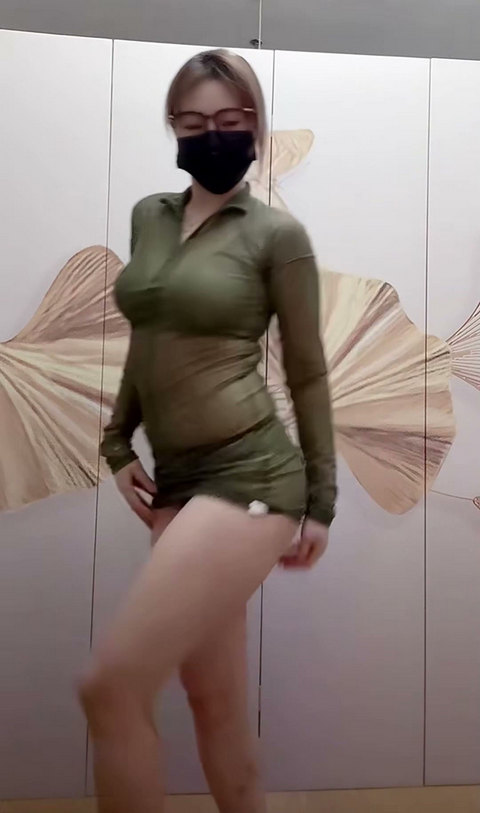 熟女少妇私定3022 快手 小阿姨大王(40)