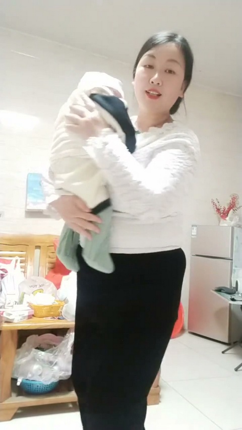 熟女少妇私定3860 抖音 艳艳肉乎乎 刚生完孩子的宝妈(17)
